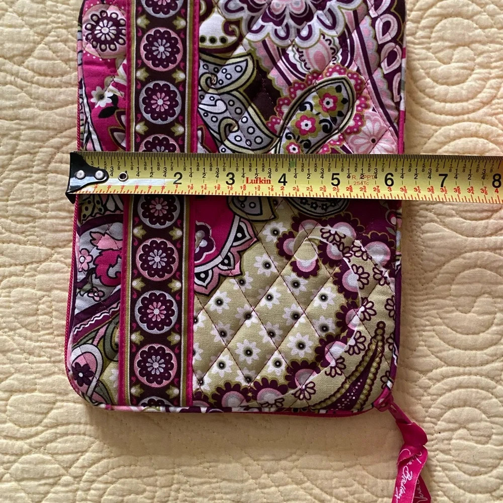 Vera Bradley Very Berry Paisley Tablet eReader Case NWOT